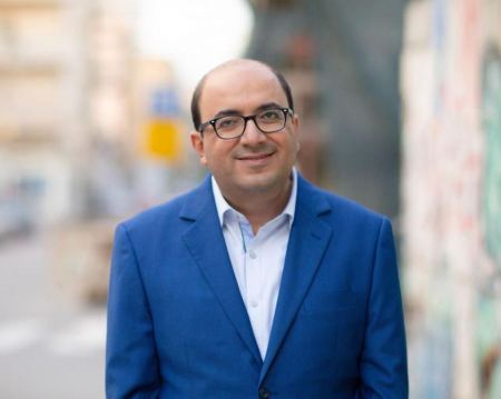 بالقراءة التمهيدية: النائب أبو شحادة ينجح في تمرير قانون لإتاحة البث التلفزيوني للصم.